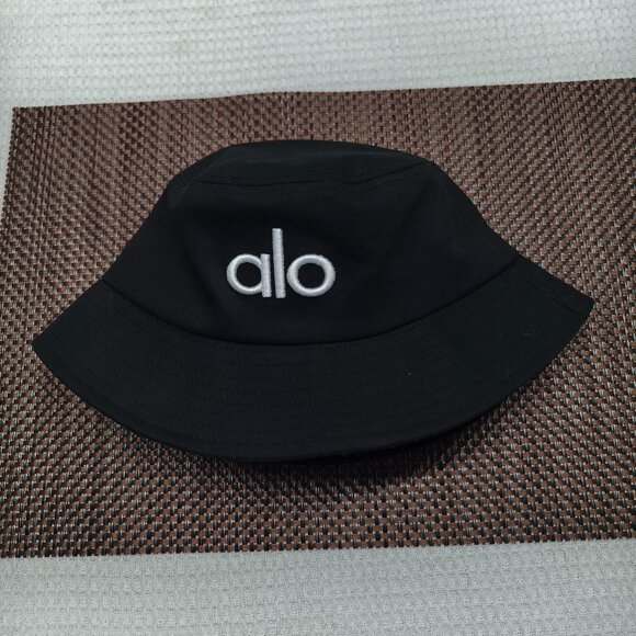 ALO Yoga classic bucket hat, shoppingtravelsun protection